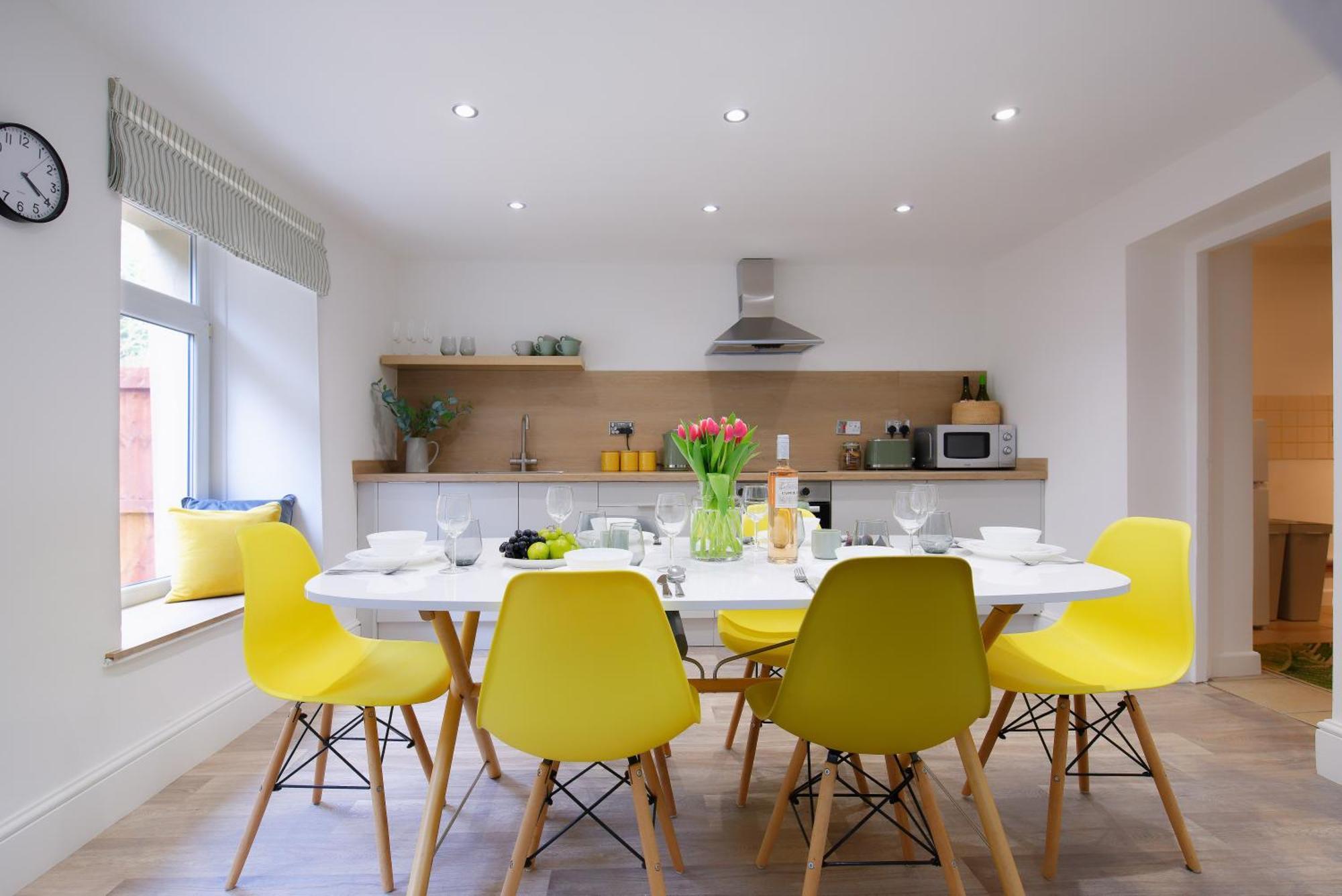 Stayright 3 Bed Home Near Hiking Trails & Parks Llwynypia エクステリア 写真