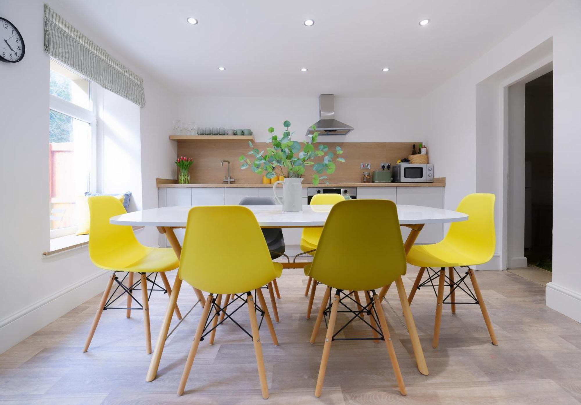 Stayright 3 Bed Home Near Hiking Trails & Parks Llwynypia エクステリア 写真